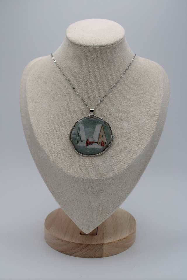 Collier "Maisons d’hiver"