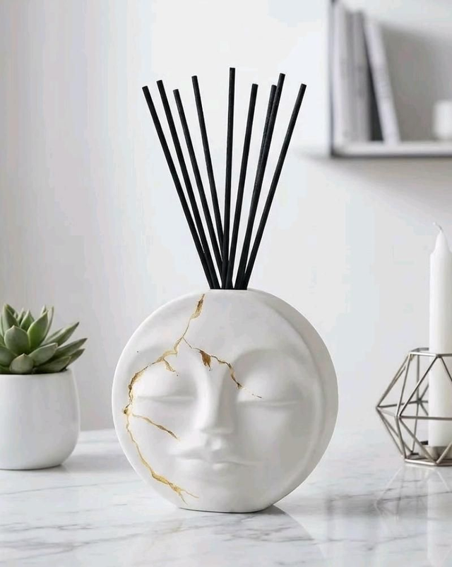 Diffuser. Moon Face Gold thread