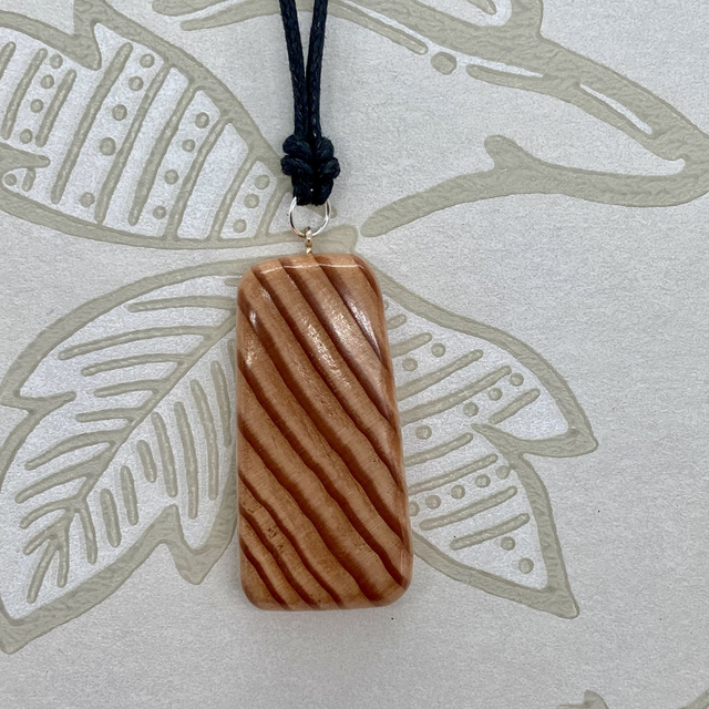 Larch - Stripy larch lozenge pendant - I was in Wiltshire Wood Recycling [019-0039]