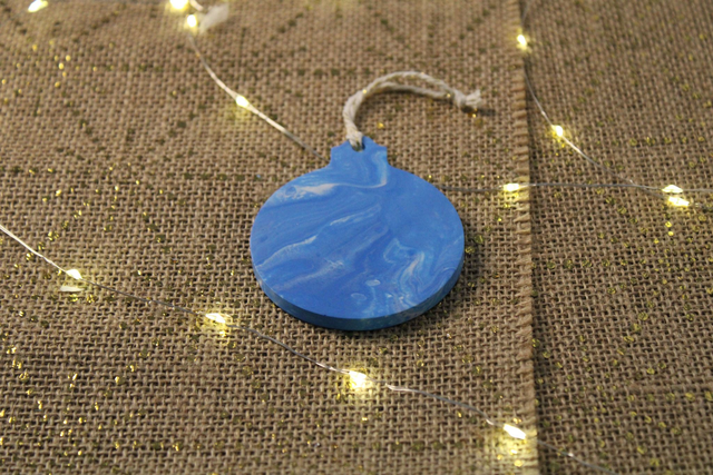 Les suspensions boule marbré (personnalisable sur demande)