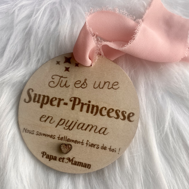 Boule de Noël enfant malade - suspension message personnalisé