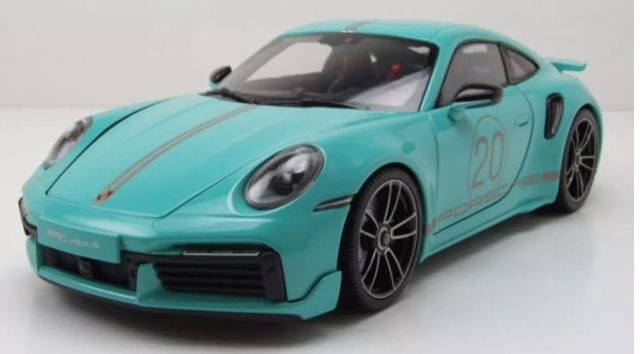 Porsche 911 992 Turbo S Coupe Sport Design 201§2 green Minichamps 1:18