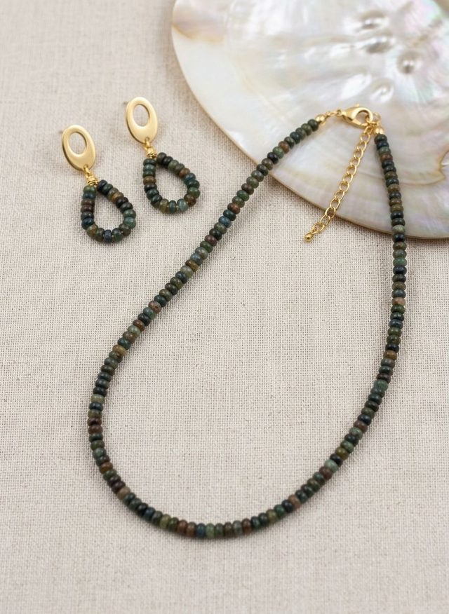 Parure "Terre & Forêt" – Collier Pierres Naturelles & Boucles Assorties