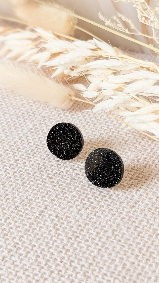 Petites boucles rondes asymétriques noires pailletées
