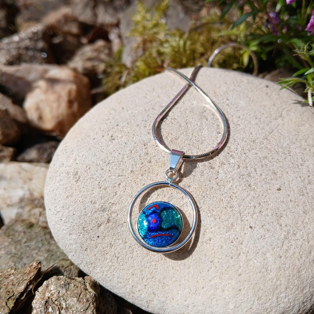 Collier "Double cercle" en émail sur feuille d'argent 