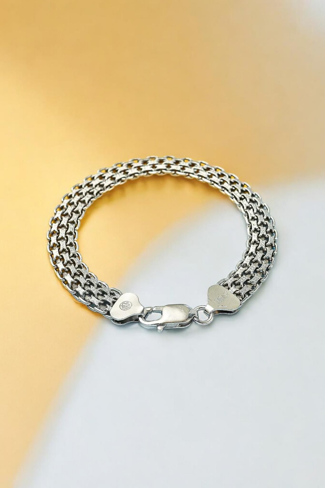 Italian Sterling Silver chain bracelet. 