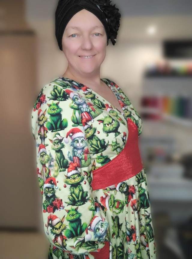 Robe Green Cat Christmas T44/46