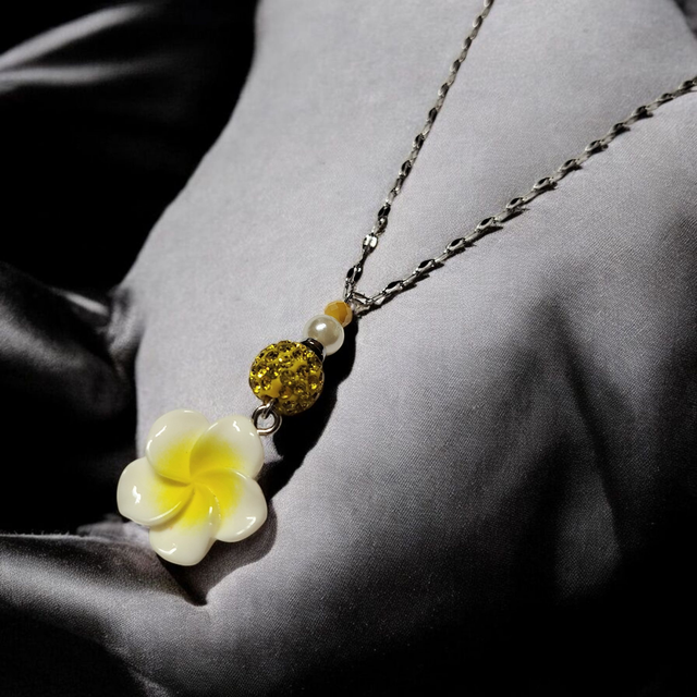 Collier acier inoxydable et cristal jaune et blanc fleur