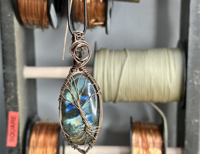 Tree of life Labradorite pure copper pendant 