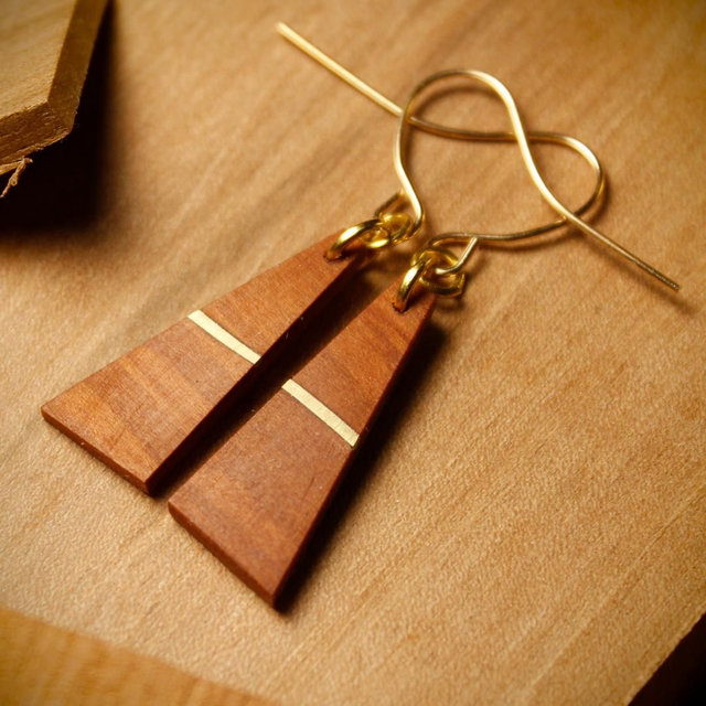 Trapèze rouge barré 