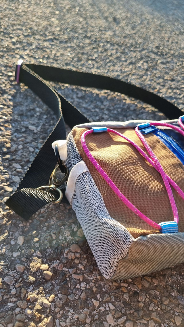 Sac upcyclé dominante rose, bleu