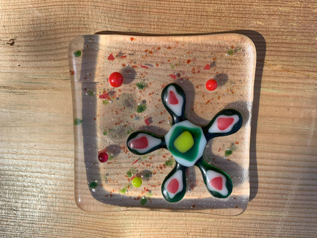 Flower Fused Glass Trinket Dish Gift approx. 9.5cm x 9.5cm