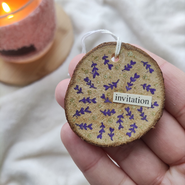 Invitation - Mini rondin de bois à suspendre