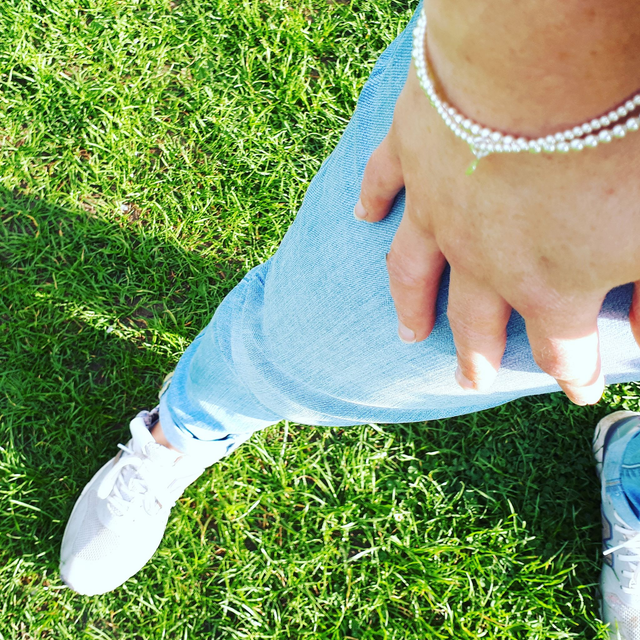 Sterling Silver Stretch Bracelet with Leaf Pendant