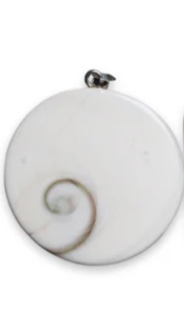 Pendentif en Oeil de sainte lucie 