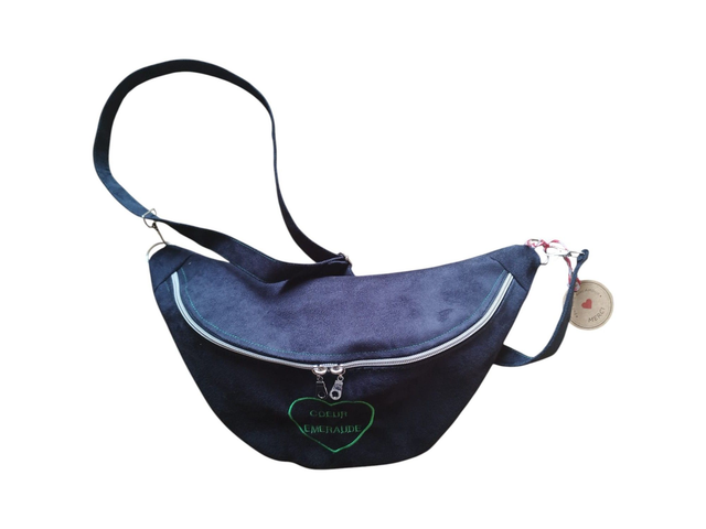 Sac banane en suédine Alaska noir broderie COEUR EMERAUDE