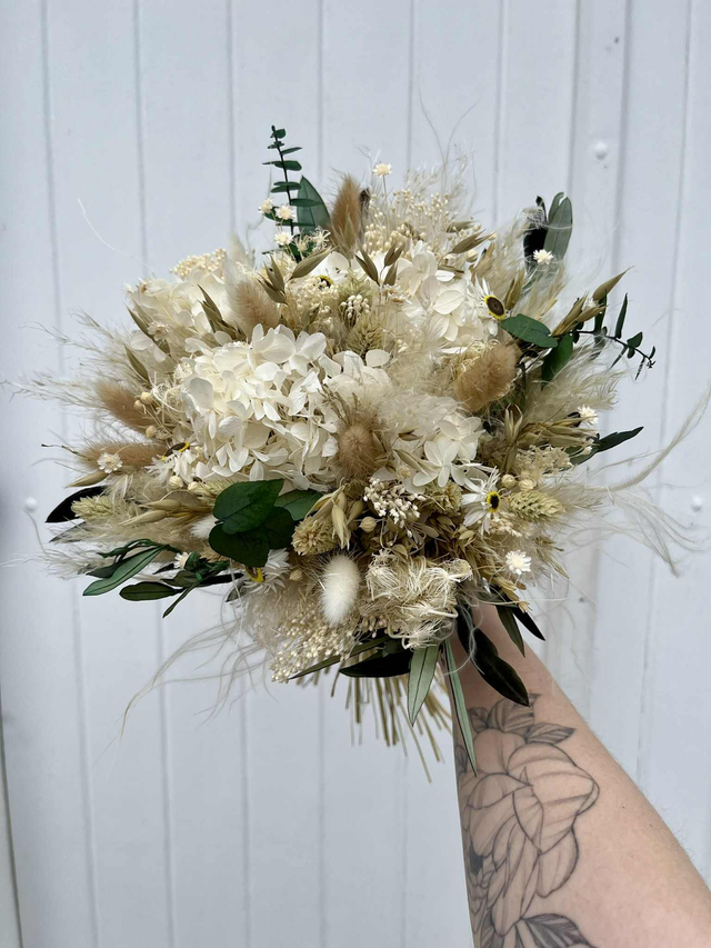 BOUQUET DE MARIEE BLANC (PRECOMMANDE)