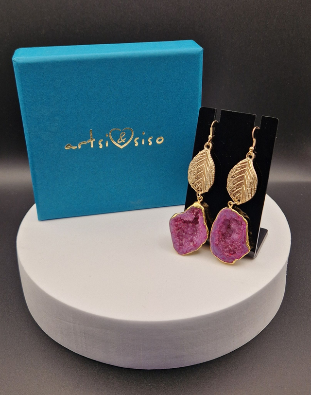 Pink slice earrings with a gold leaf