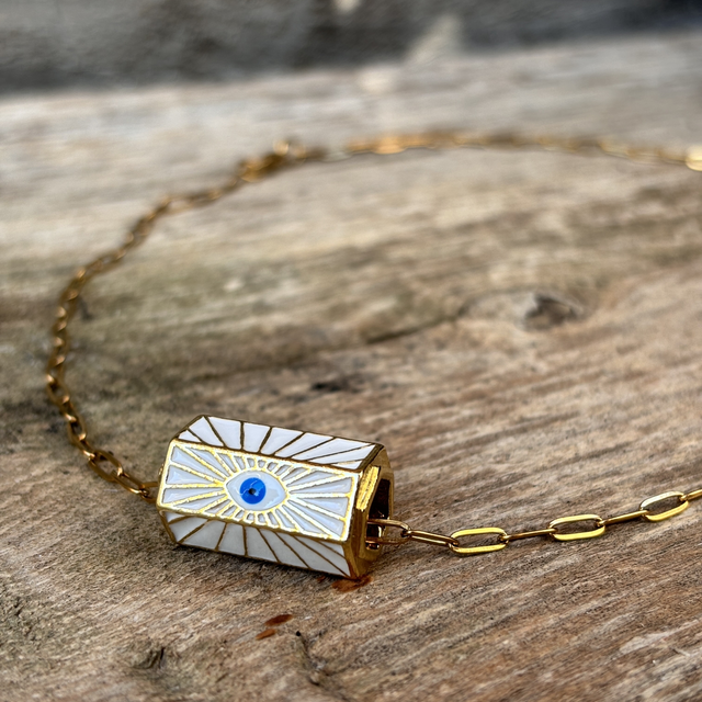 Collier Amulette Œil Blanc