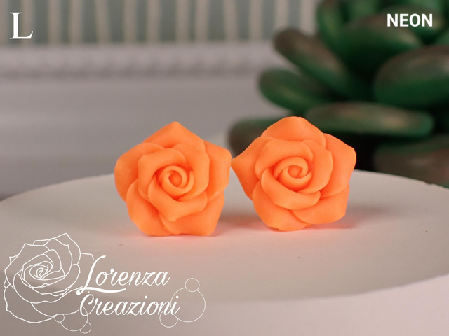 Orecchini a lobo rose arancione neon