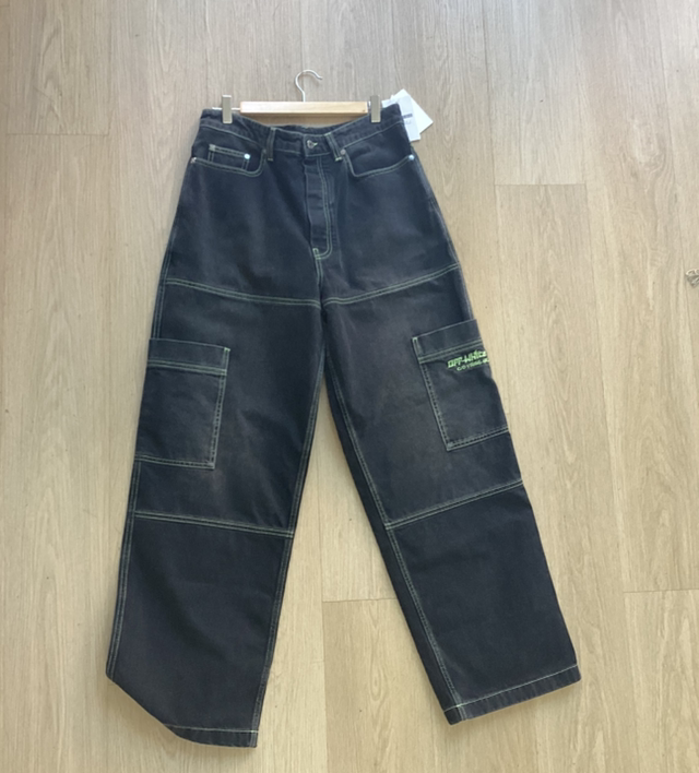 Off white pantalone size 31 NEW