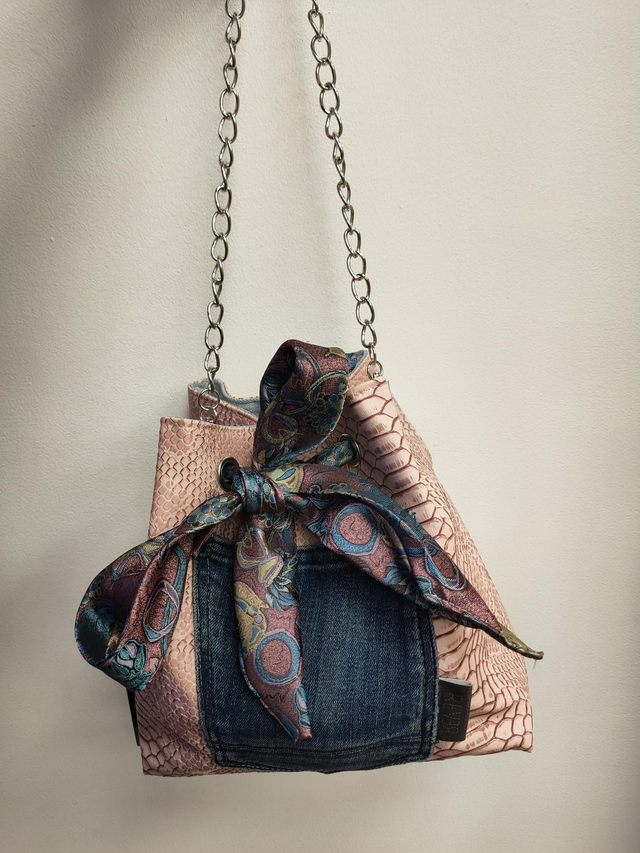 REVER_009 Seau cravate Rose Jean