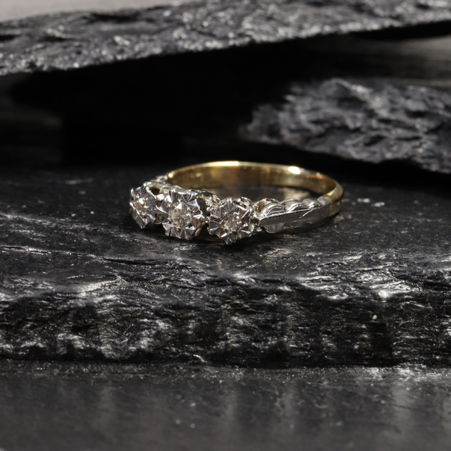 Edwardian 18K 18Ct 750 Solid Yellow Gold Platinum 0.35ct Round Brilliant Diamond Trilogy Natural Gemstone Pave Star Set Ring Size K - 5 1/8