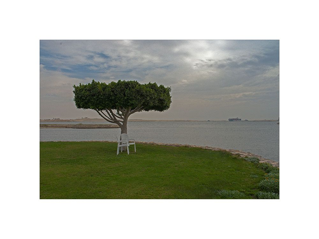 Repos le long du Canal de Suez à Ismaïlia