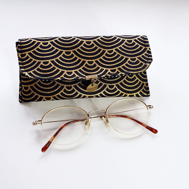 Étuis à lunettes sur mesure "Nami" noir doré