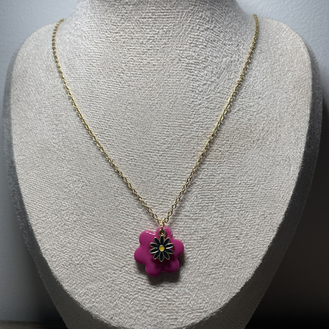 Collier Chaîne Fine Doré Fuchsia 