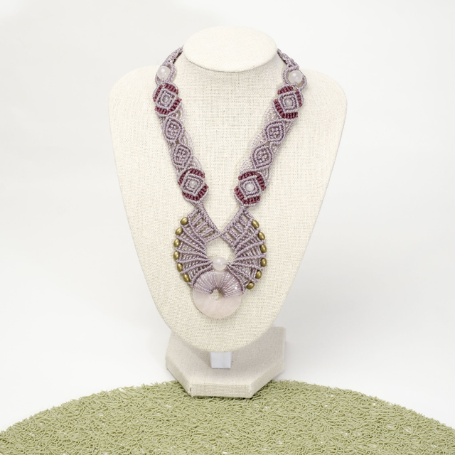 Collier pendentif donut quartz rose