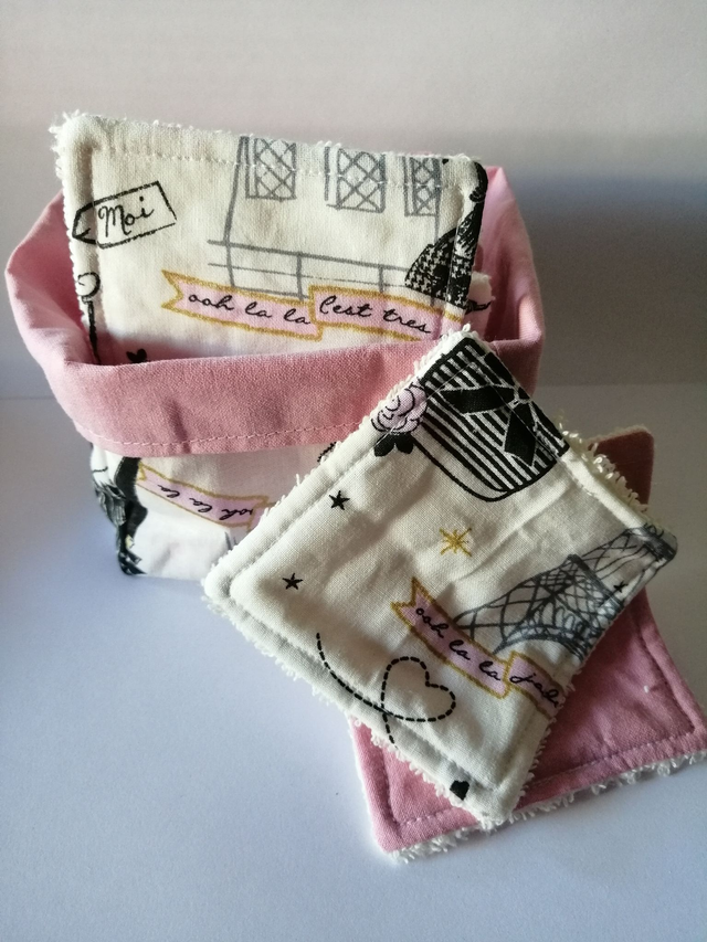 Carrés démaquillants éponge et panière assortie