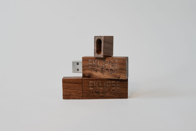 Holz-USB-Stick "EKLIPSE Fanbox" 2GB
