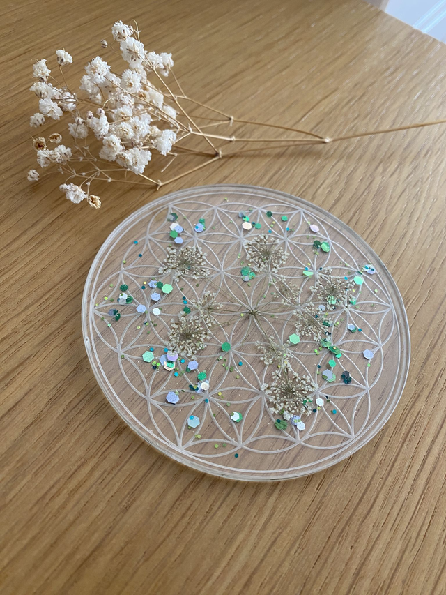 Sous verre fleur de vie - carotte sauvage et paillettes mojito