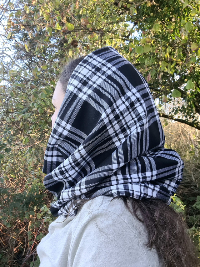 Maxi tour de cou Menzies Black and White