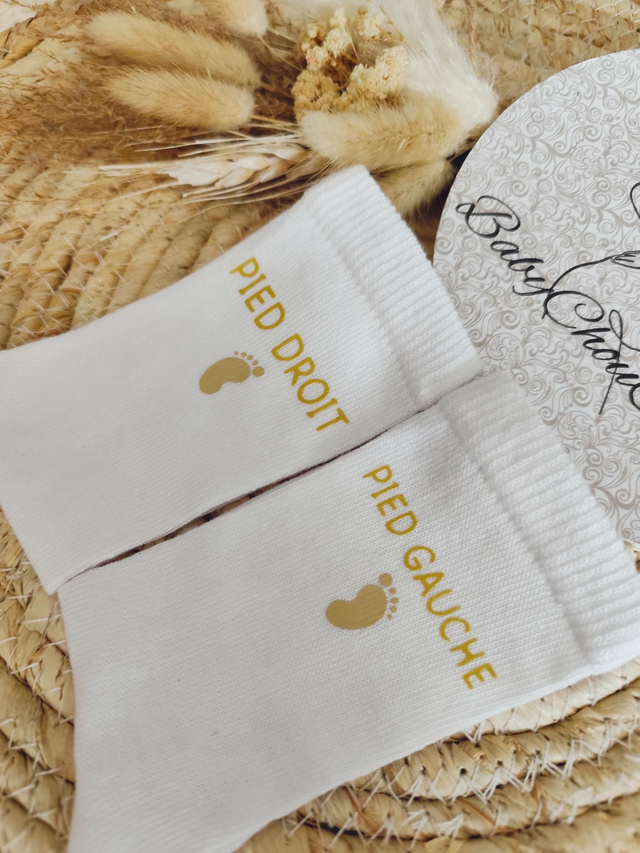 Chaussettes Pied Droit, Pied Gauche đŁ