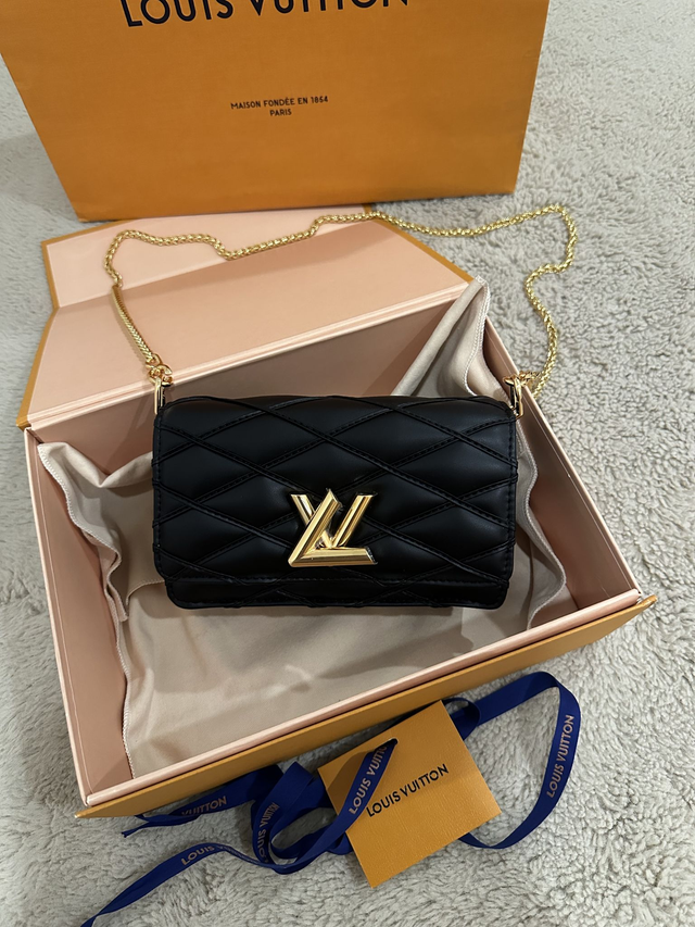 Louis Vuitton Portefeuille chaîne GO-14