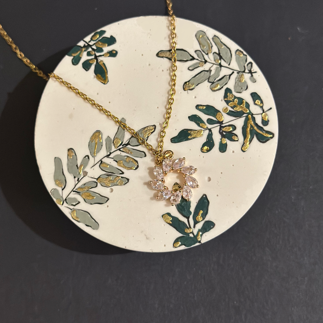 GOLD PLATED CZ FLOWER NECKLACE