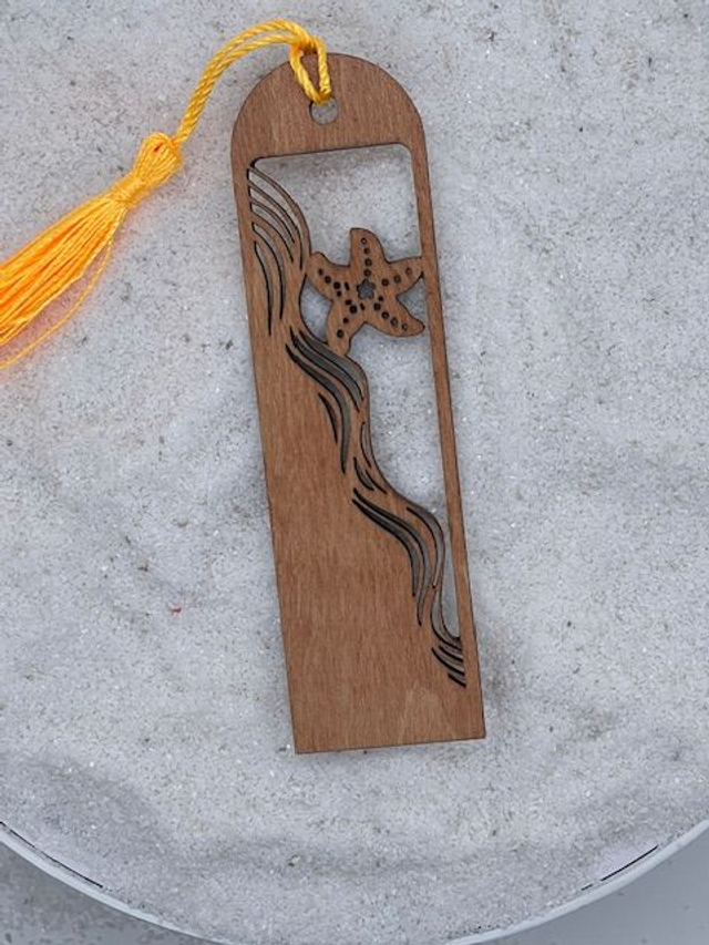 Marque page Etoile de mer et bord de plage.