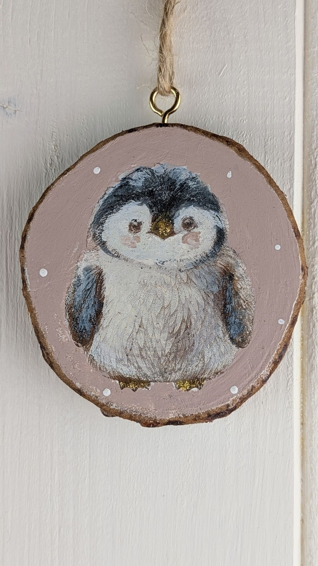 Penguin, rosey - Log slice