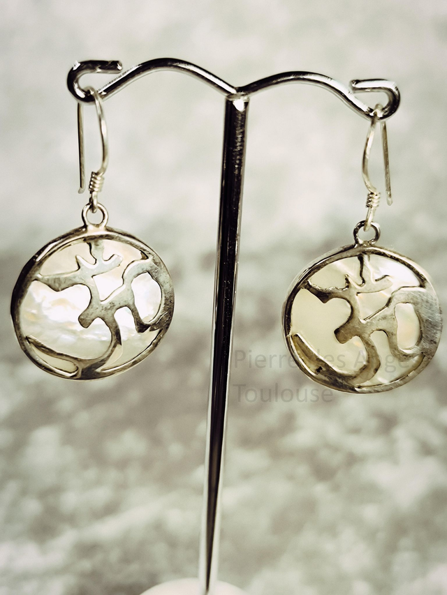 Boucle d'Oreilles Nacre Blanche