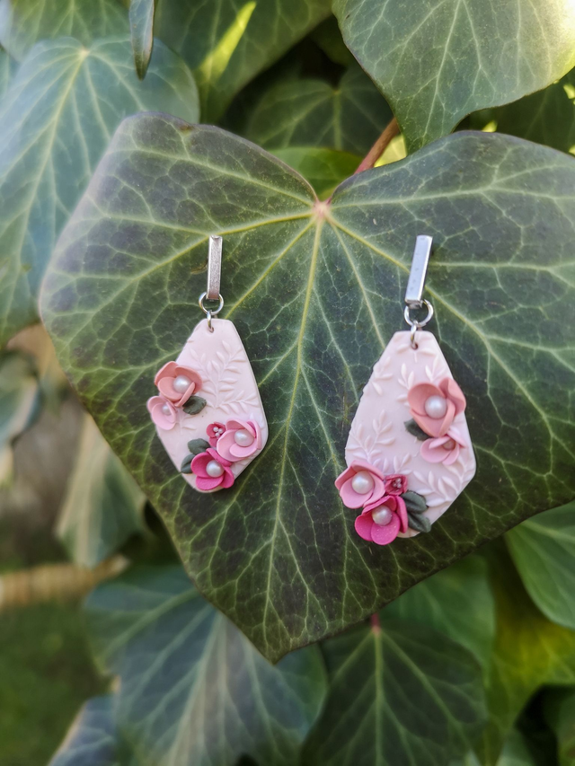  Collection Florale Rosée du Jardin - Boucles d&#039;oreilles Perle