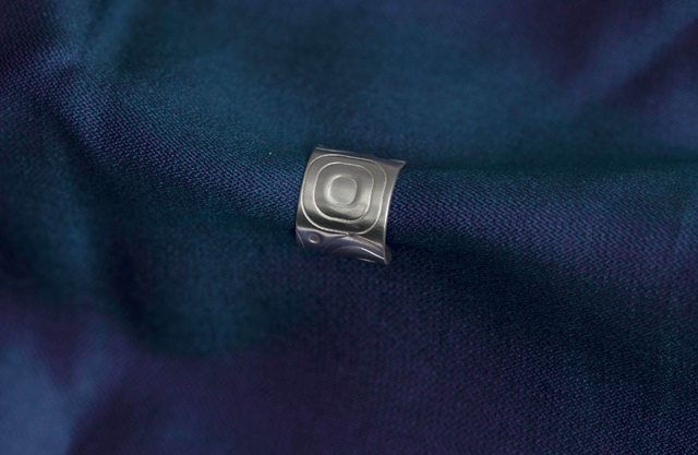 Silver Swirly Circles Ear Cuff - Style 2