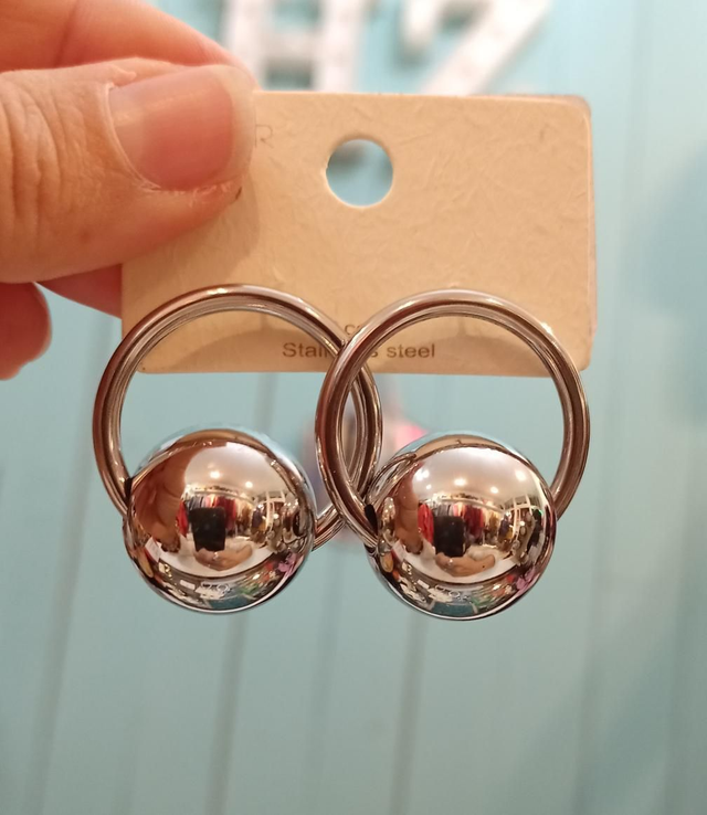 Pendientes bola y arco