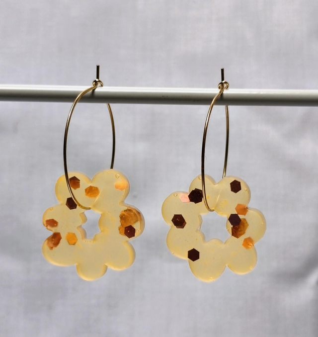 Créoles fleur orange 