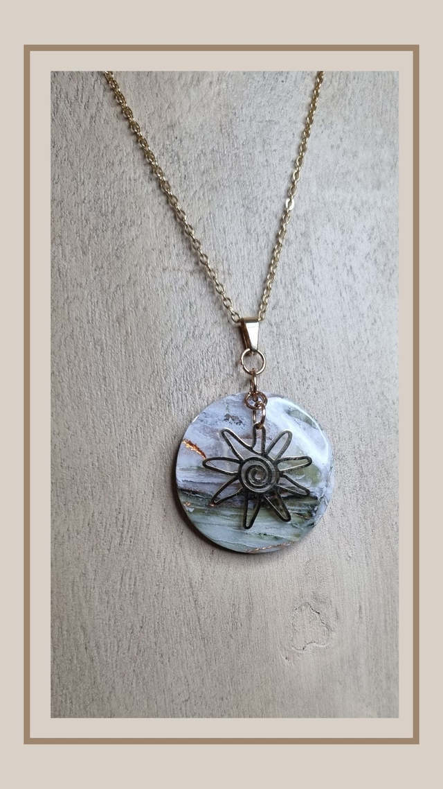 Collier Fausse pierre naturelle étoile 