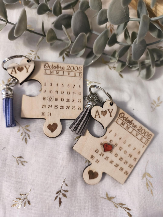 Porte-clé calendrier en bois personnalisé ❤️ – Une date inoubliable à emporter partout