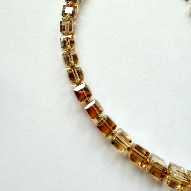 SAIRA – Champagne Gold Glass Beaded Necklace