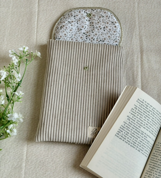 Pochette à livre Crème - Format POCHE