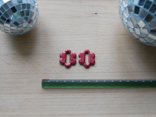 Bloom ovales rouge paillettes